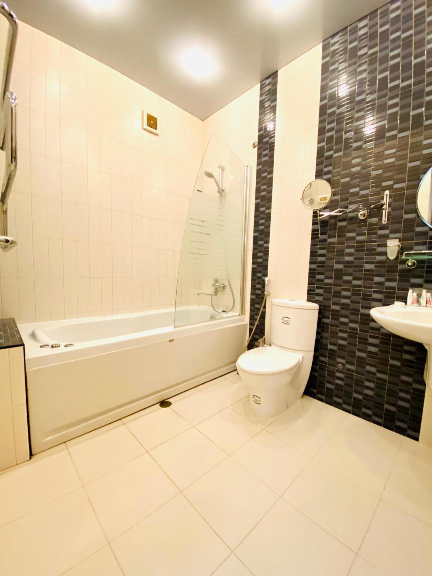 Four Seasons Apartment By Baku Housing Екстер'єр фото