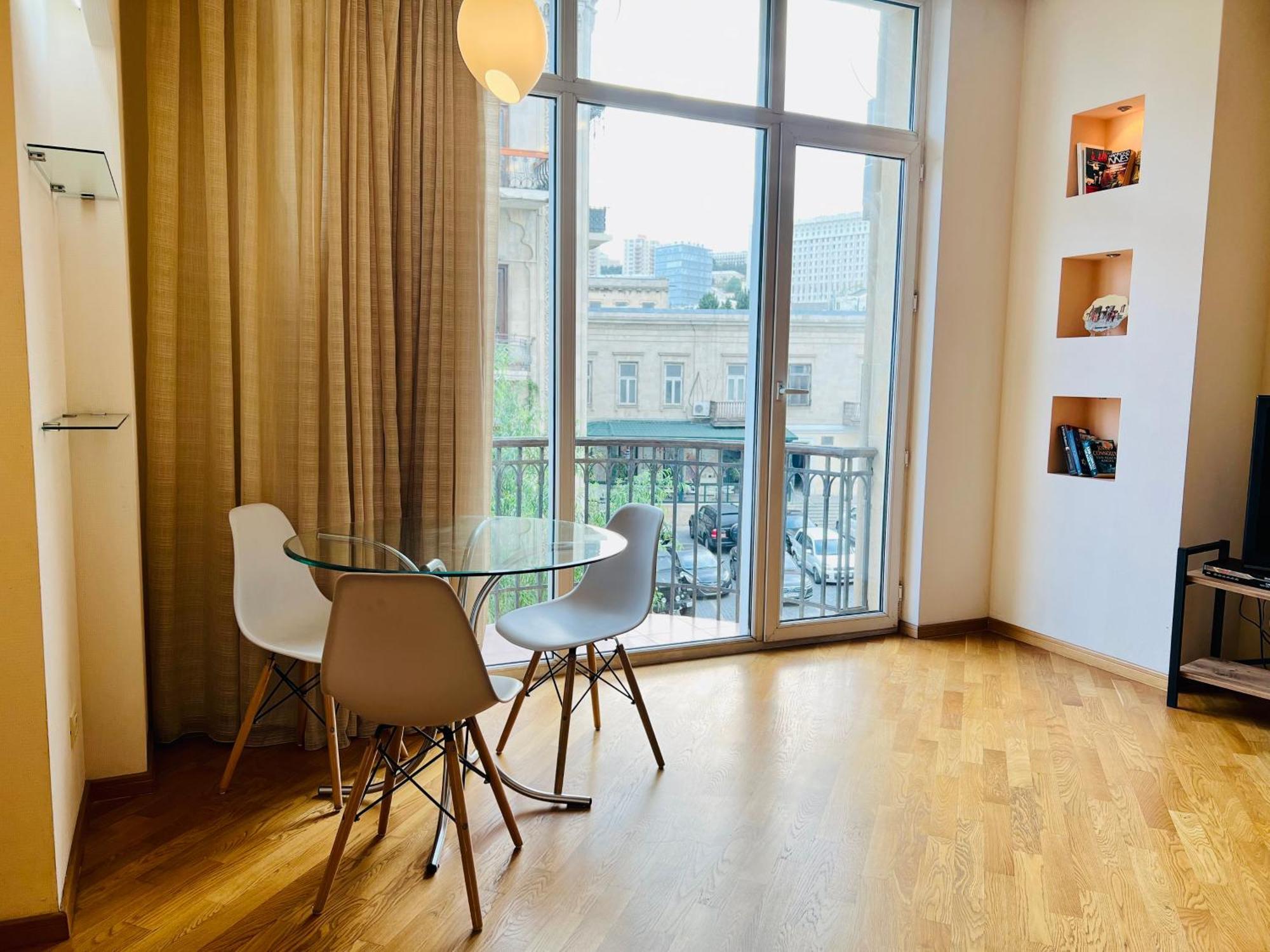 Four Seasons Apartment By Baku Housing Екстер'єр фото